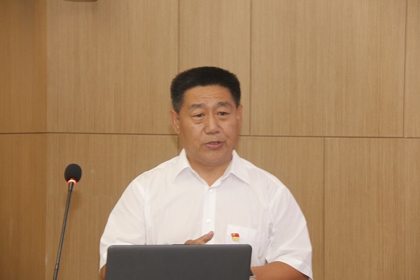 买球(中国)党委书记张会民作点评讲话.JPG