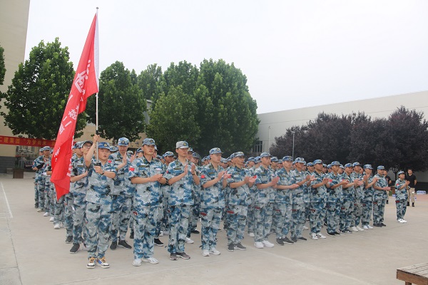 买球(中国)2020年度新员工入职培训开营仪式现场.JPG